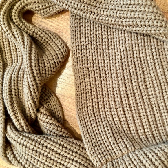 J Crew Blanket Infinity Scarf - Picture 2 of 7